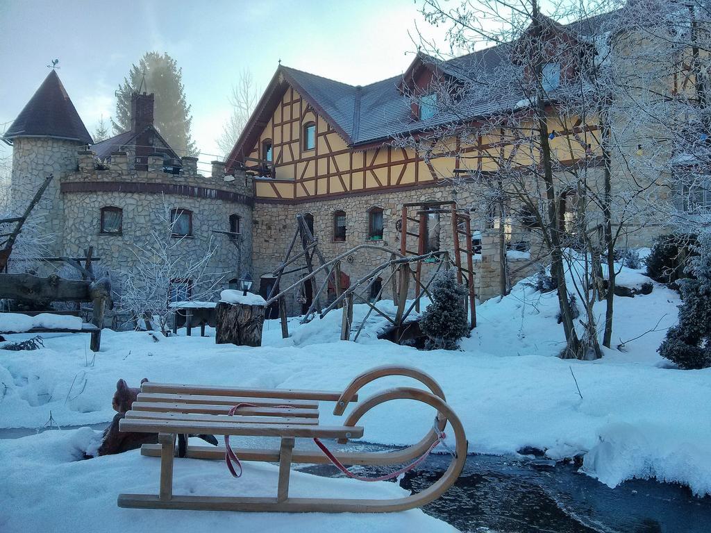 Zbojna Debra Bed & Breakfast Golejow Exterior photo